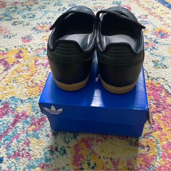 adidas Women’s Samba Jane Shoes - Picture 4 of 6